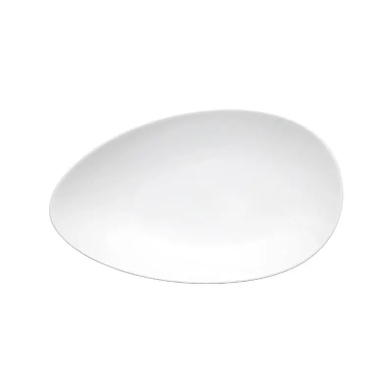 Compact White Basics Oval Platter — 30 × 18 Cm (Maxwell & Williams) 1